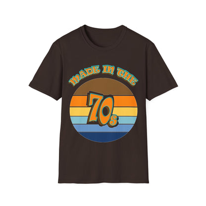 Casual: This casual T-shirt features a design reminiscent of the 1970s.